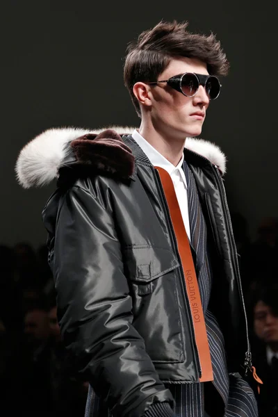 Look 26